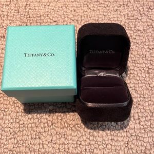 Tiffany ring box